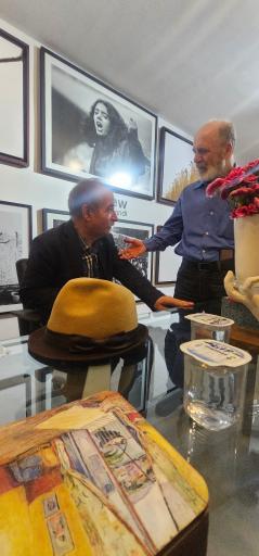 عکس گالری دنا