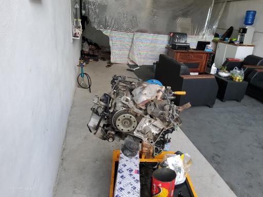 عکس کلینیک اتومبیل کارفیکس