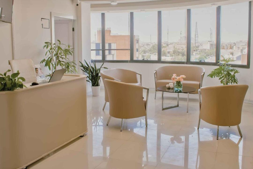 عکس کلینیک پوست و زیبایی ریحان