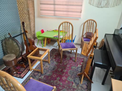عکس آموزشگاه موسیقی نارملا