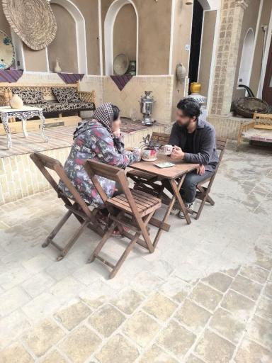 عکس هتل و هاستل مهران 