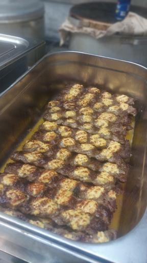 عکس تهیه غذای گل باجی مرکز ته چین گرمساری