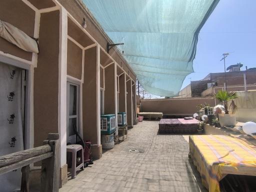 عکس هتل و هاستل مهران 