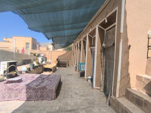 هتل و هاستل مهران 