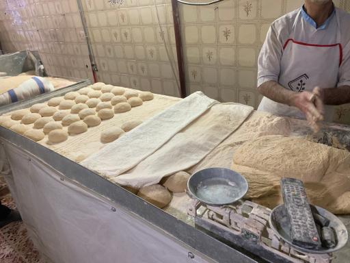 عکس نانوایی تنوری سنتی خرمی