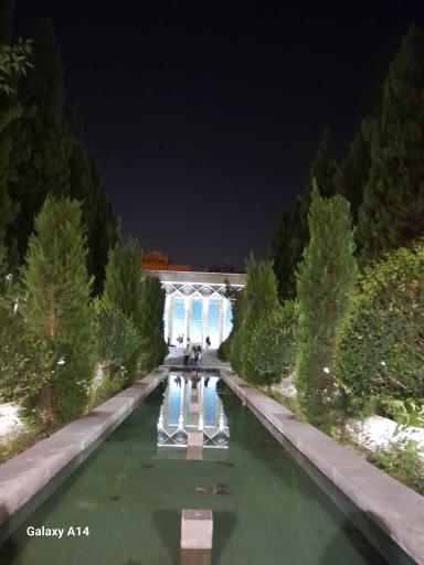 عکس آرامگاه صائب تبریزی