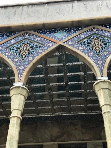 عکس آرامگاه صائب تبریزی