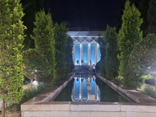 عکس آرامگاه صائب تبریزی