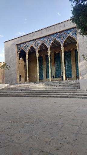 عکس آرامگاه صائب تبریزی