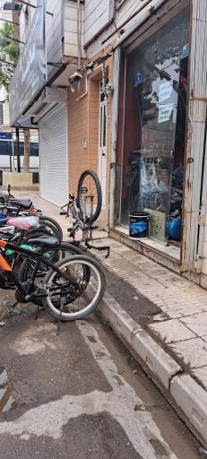 عکس تعمیرات‌ تخصصی‌ دوچرخه