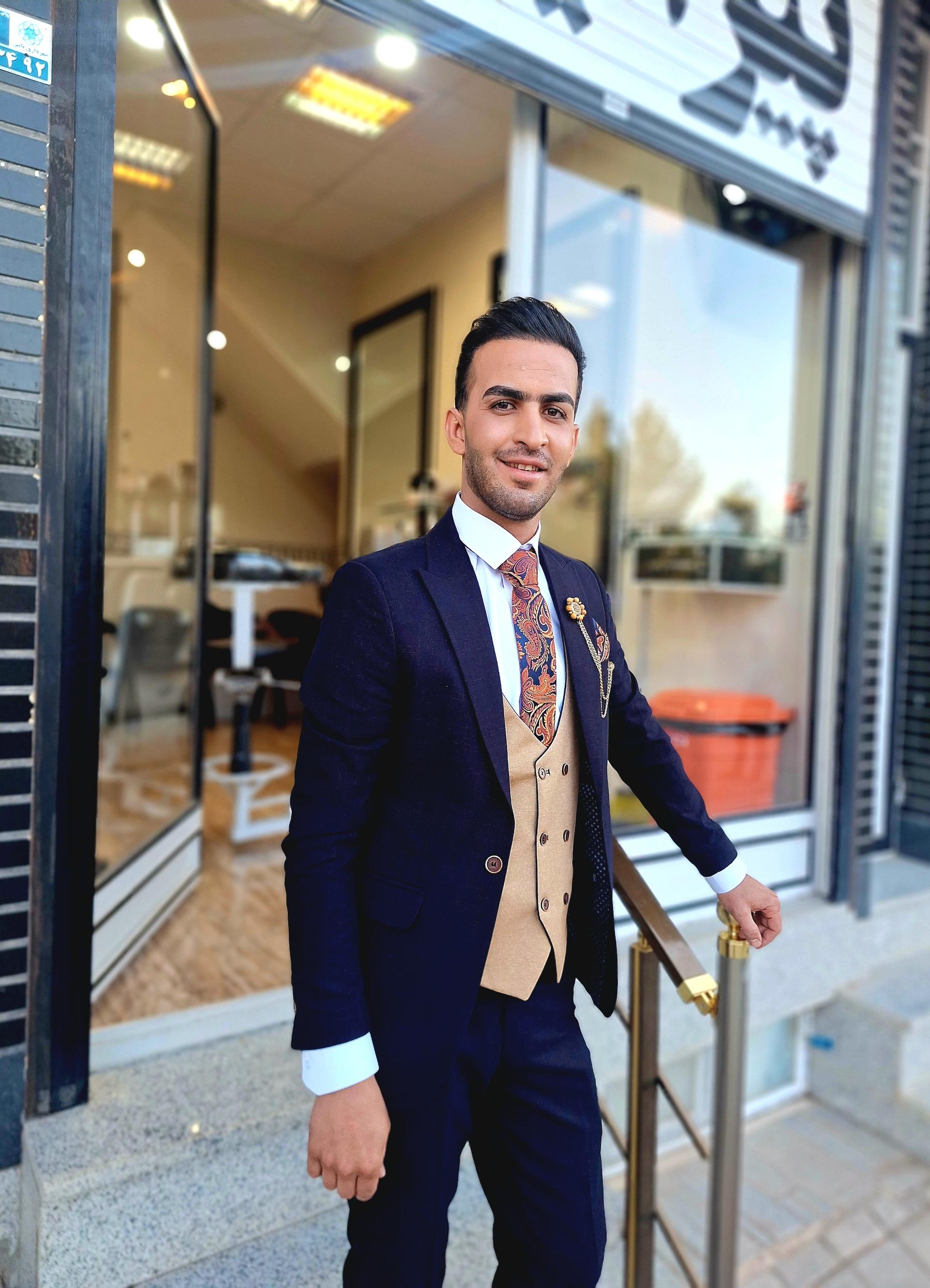 عکس پیرایش حامد