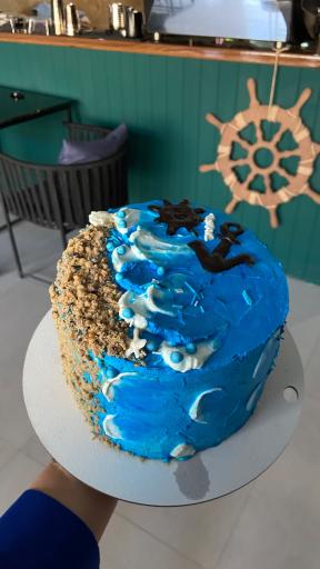 عکس کافه بُوربُون