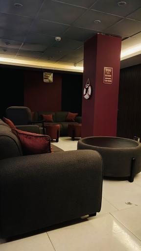 عکس کافه بُوربُون