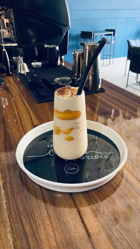 عکس کافه بُوربُون