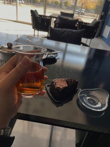 عکس کافه بُوربُون