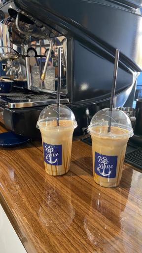 عکس کافه بُوربُون