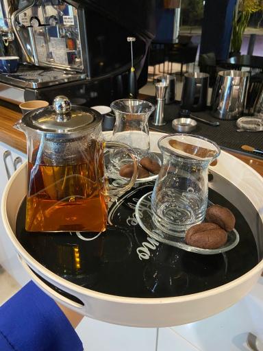 عکس کافه بُوربُون