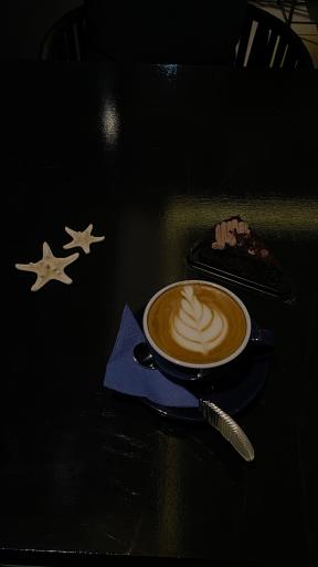 عکس کافه بُوربُون