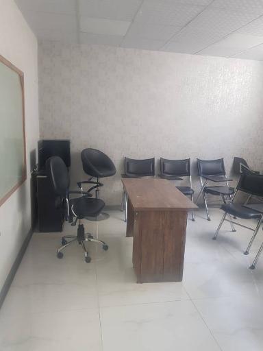 عکس موسسه علوم فنون زبان