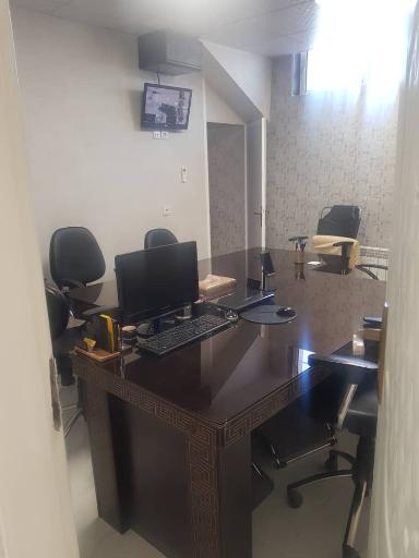 عکس موسسه علوم فنون زبان