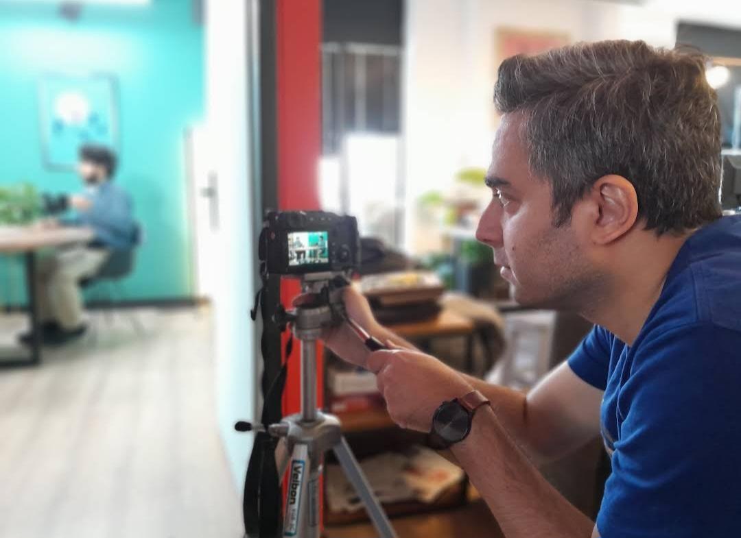 عکس استودیو است