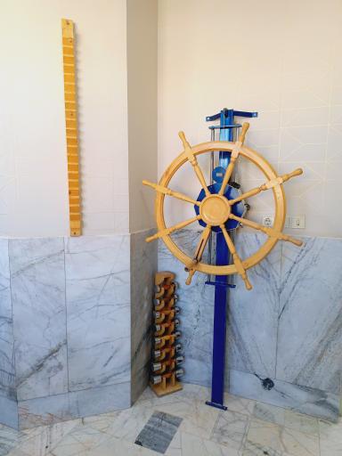 عکس فیزیوتراپی تخصصی و لیزر پرتوان 22بهمن