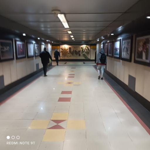 عکس ورودی مترو ایستگاه نبرد