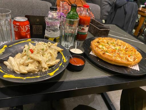 عکس کافه رستوران گرانیوم 