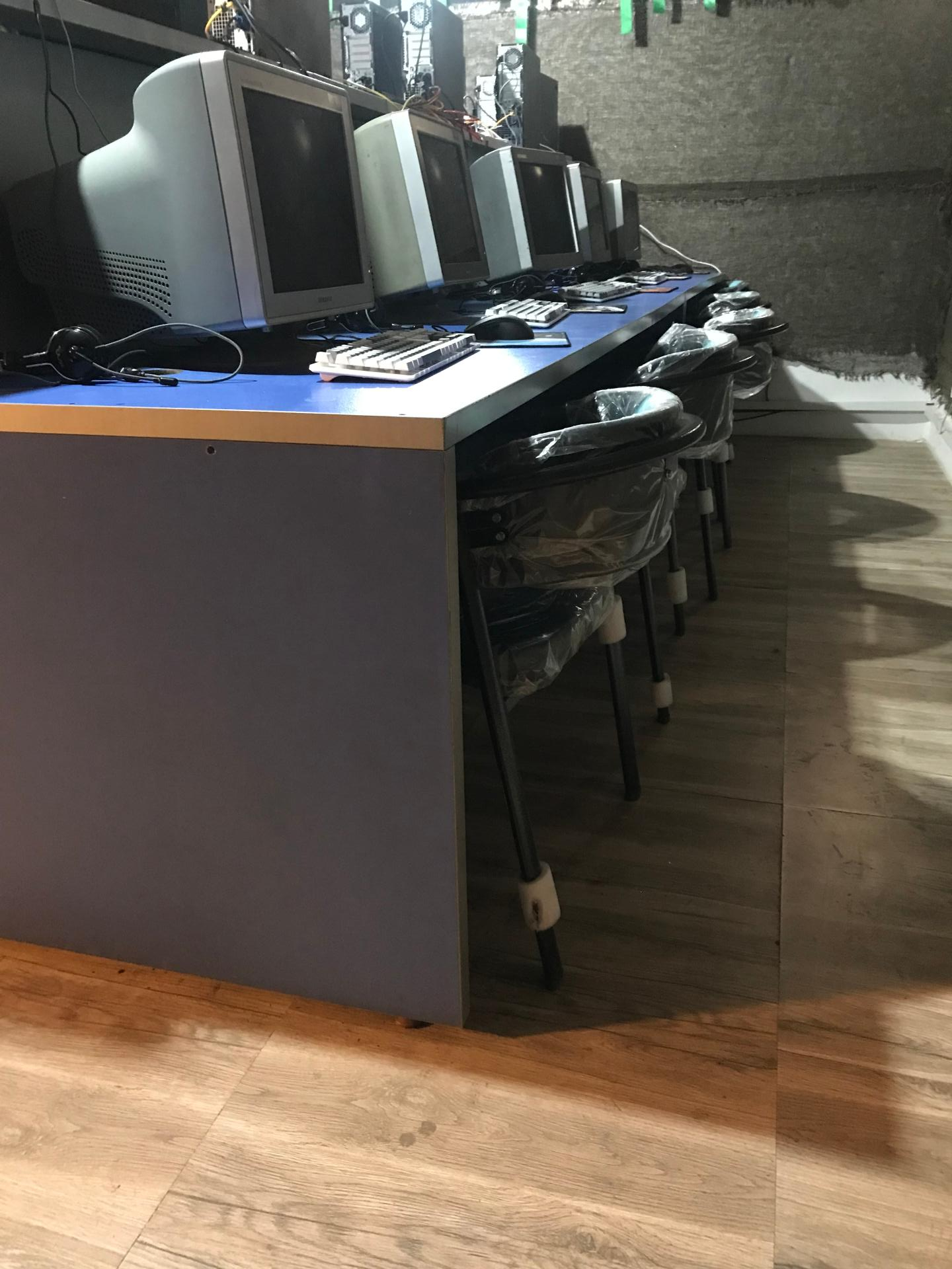 عکس کافه گیم سنگر