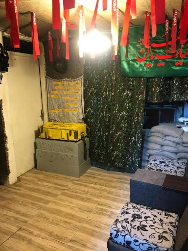 عکس کافه گیم سنگر