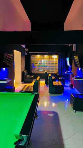 عکس گیم سنتر بانوان و آقایان x