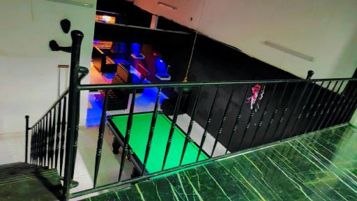 عکس گیم سنتر بانوان و آقایان x