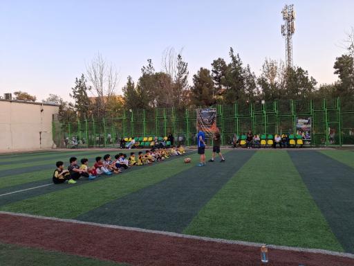 عکس آکادمی فوتبال سرخپوشان