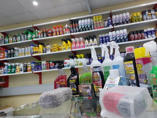 عکس مجموعه کارواش و خدمات خودرو برلیان زعفرانیه ( H+ )