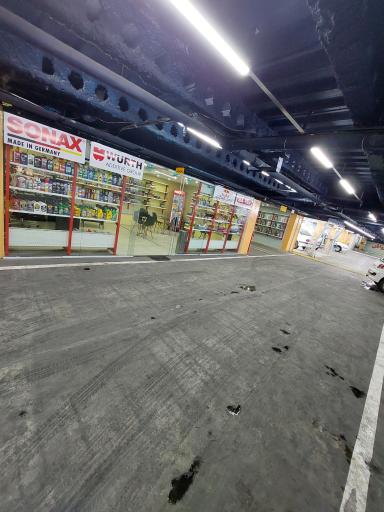 عکس مجموعه کارواش و خدمات خودرو برلیان زعفرانیه ( H+ )