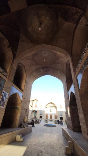 عکس کاروانسرای گنجعلی خان