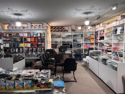 عکس فروشگاه عمده میکاپوش