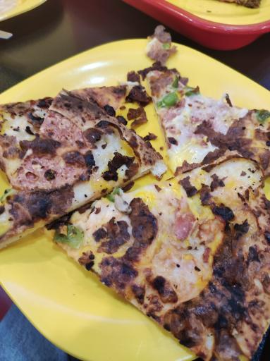 عکس پیتزا پیلا