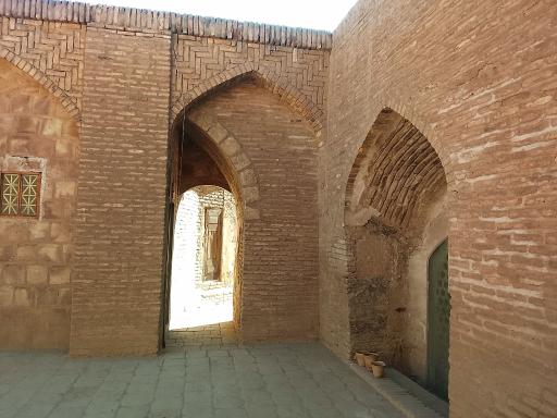 عکس کاروانسرای گنجعلی خان