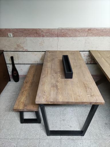 عکس تولیدی محصولات چوب و فلز مان دکور