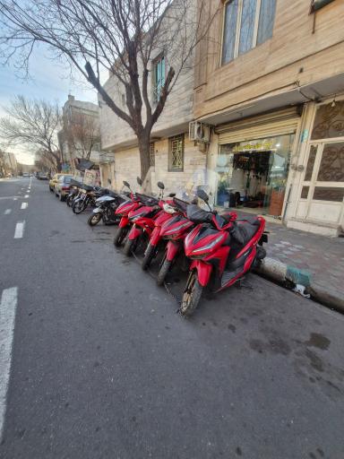 عکس تعمیرگاه موتورسیکلت برادران