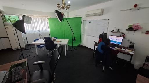 دفتر تبلیغاتی آیرا