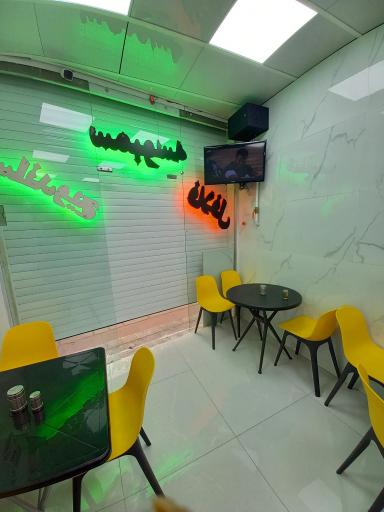 عکس ساندویچ فلافل سمبوسه دادلی