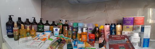 عکس فروشگاه محصولات بهداشتی مراقبتی سیب سبز