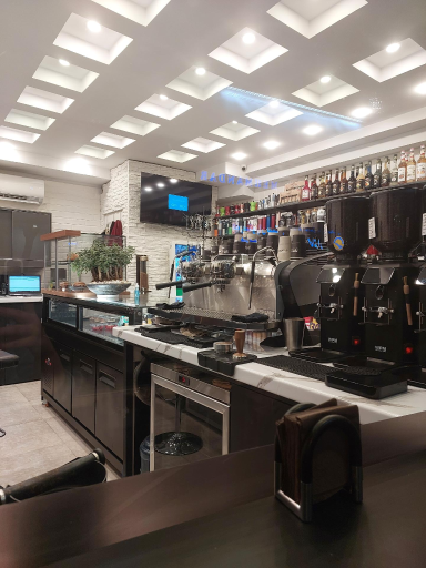 عکس بن کافی شعبه خردمند