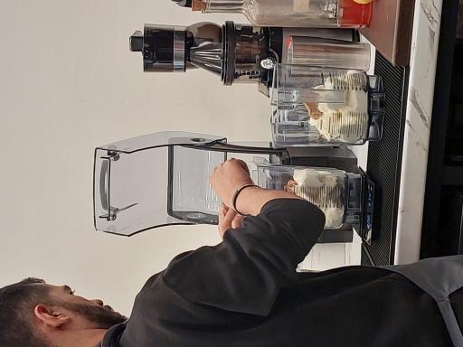 عکس بن کافی شعبه خردمند