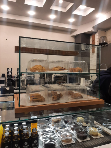 عکس بن کافی شعبه خردمند