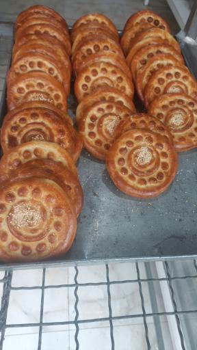 عکس کلوچه پزی گلی نژاد شعبه دوم