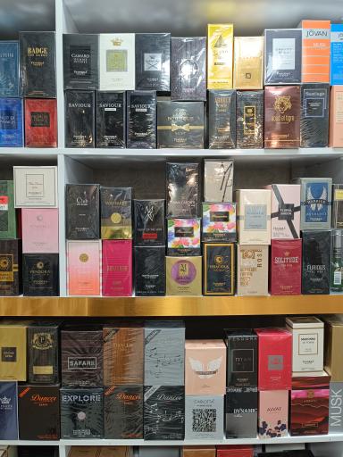 عکس گالری تخصصی عطر و ادکلن آیساپرفیوم 