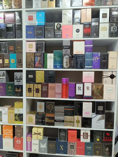 عکس گالری تخصصی عطر و ادکلن آیساپرفیوم 